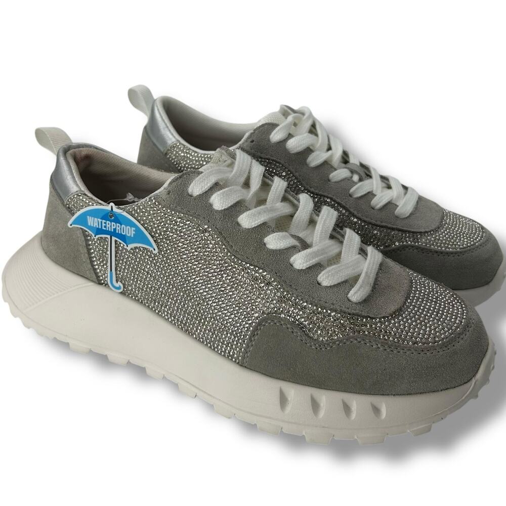 NEW Aqua Sneakers Size 8 Luster Gray Silver Lace Up Chunky Sporty Waterproof